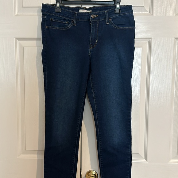 Women’s Levi’s 711 skinny dark rinse jeans size 31 - Picture 2 of 7